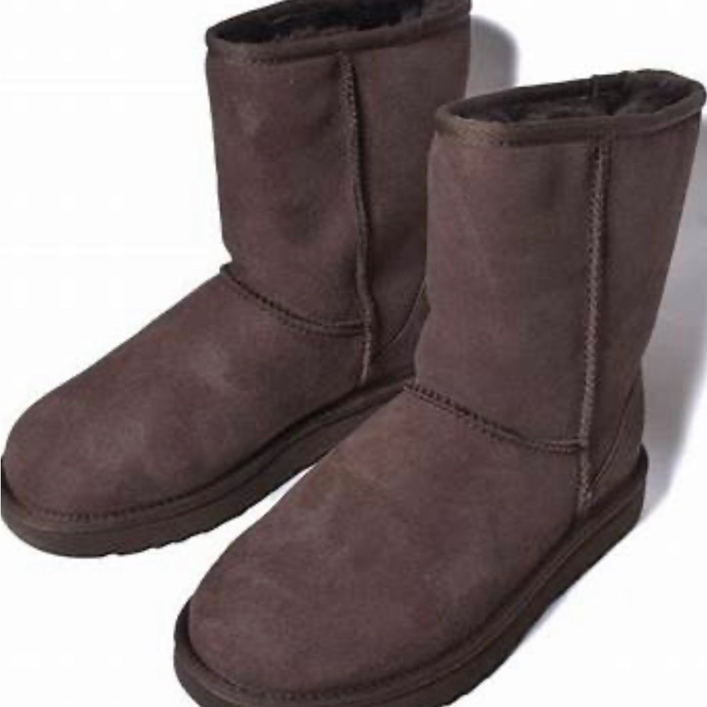 New Ugg chocolate shirt boots ladies 10